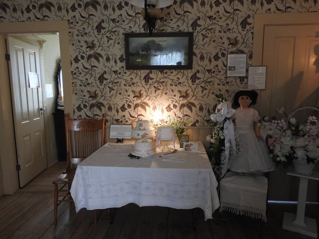 Victorian Wedding Displays