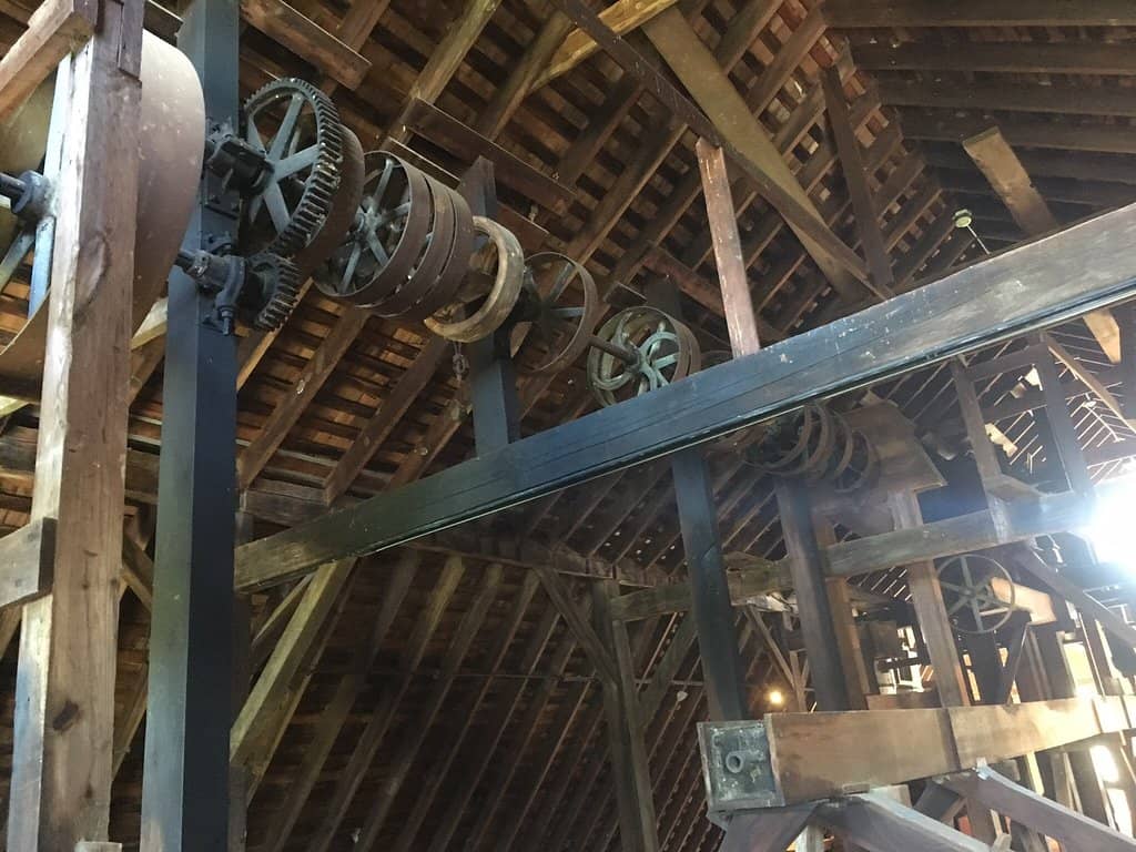 Family Cemetery Trail