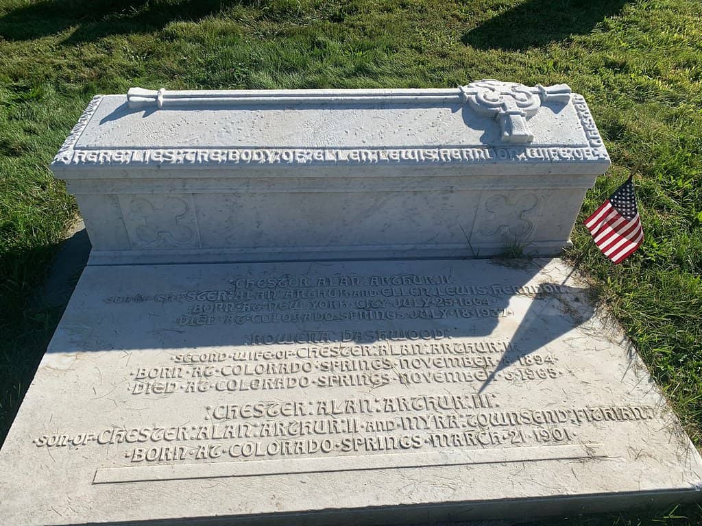 Impressive Monuments & Mausoleums