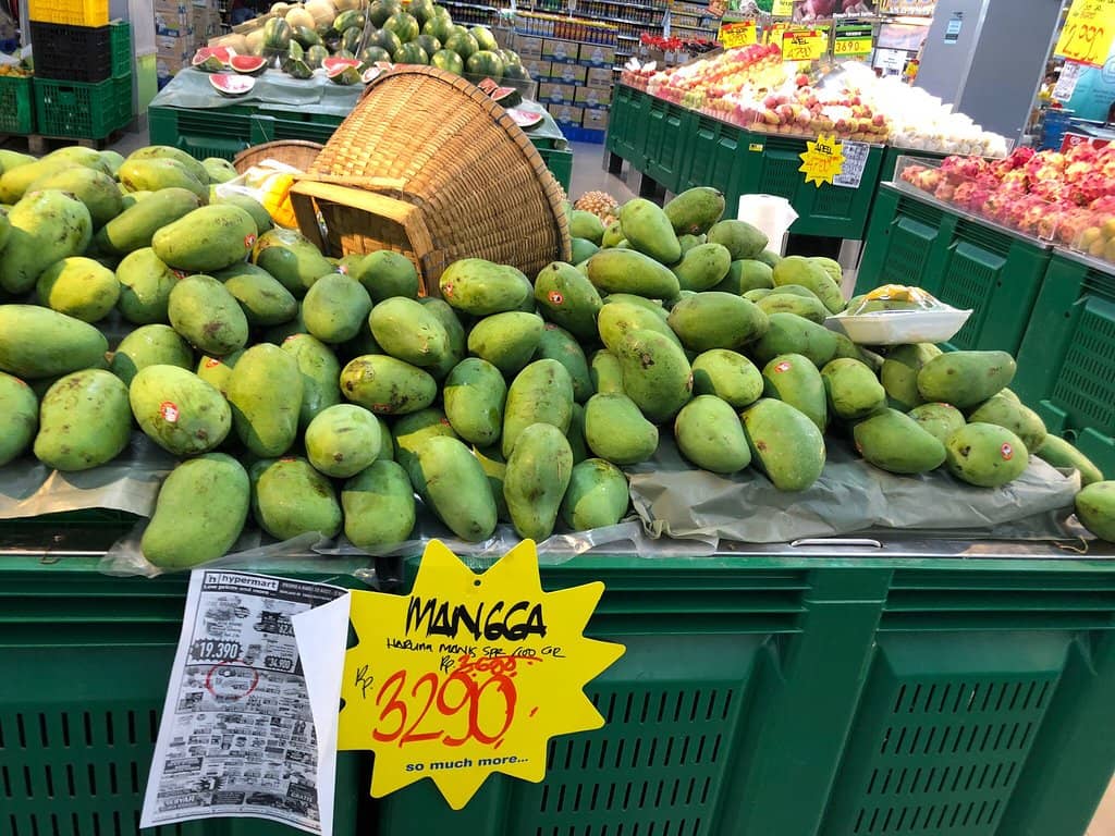 Street Food & Eateries