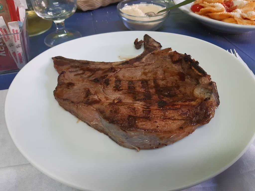 Charming Ambiance & Terrace Dining