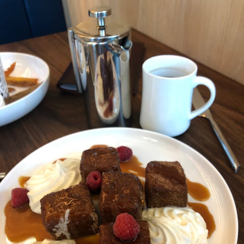 Cozy & Refined Atmosphere