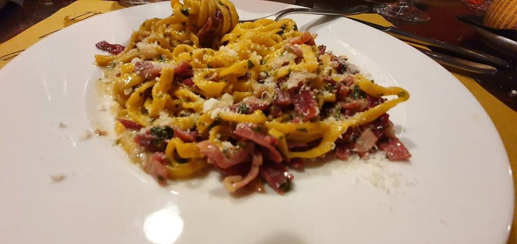 Cozy & Intimate Atmosphere