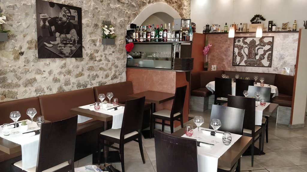 Charming and Intimate Ambiance