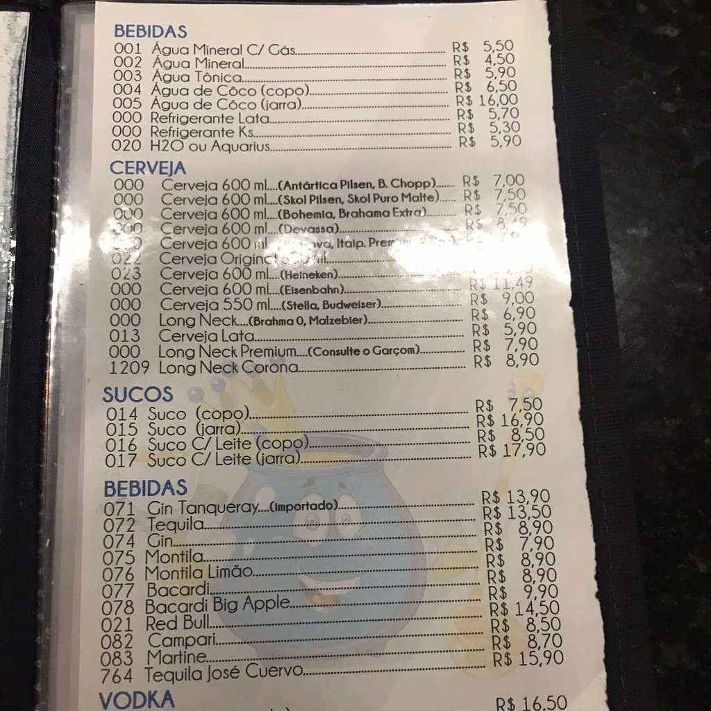 Vibrant Atmosphere & Unique Drinks