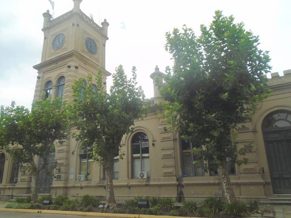 Striking Blue Night Lighting