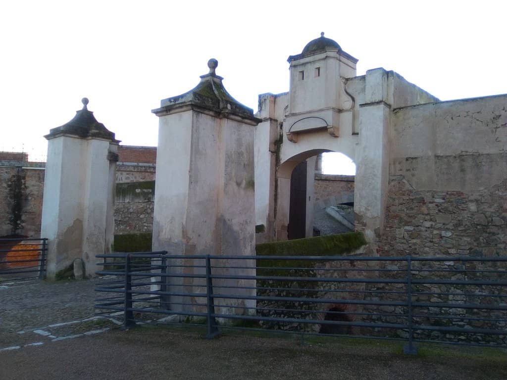 Puente de Palmas & Hornabeque