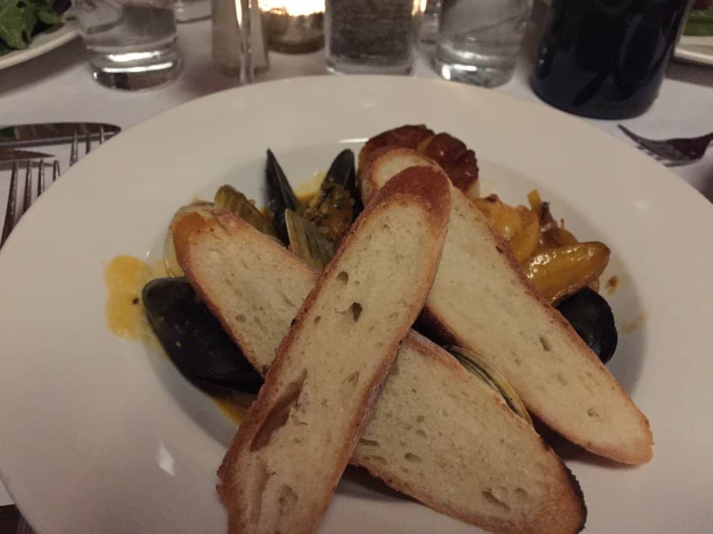 Rooftop Views & Vibes