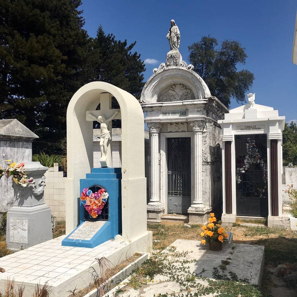 Tombs of National Heroes