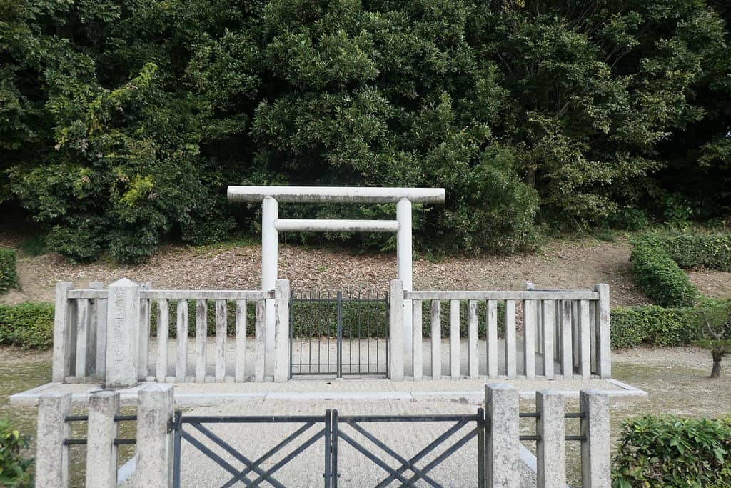 Oichi Tomb of Yamatototohimomosohime