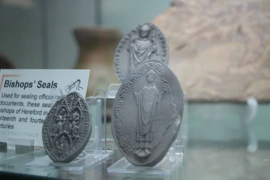 Roman and Tile Collections