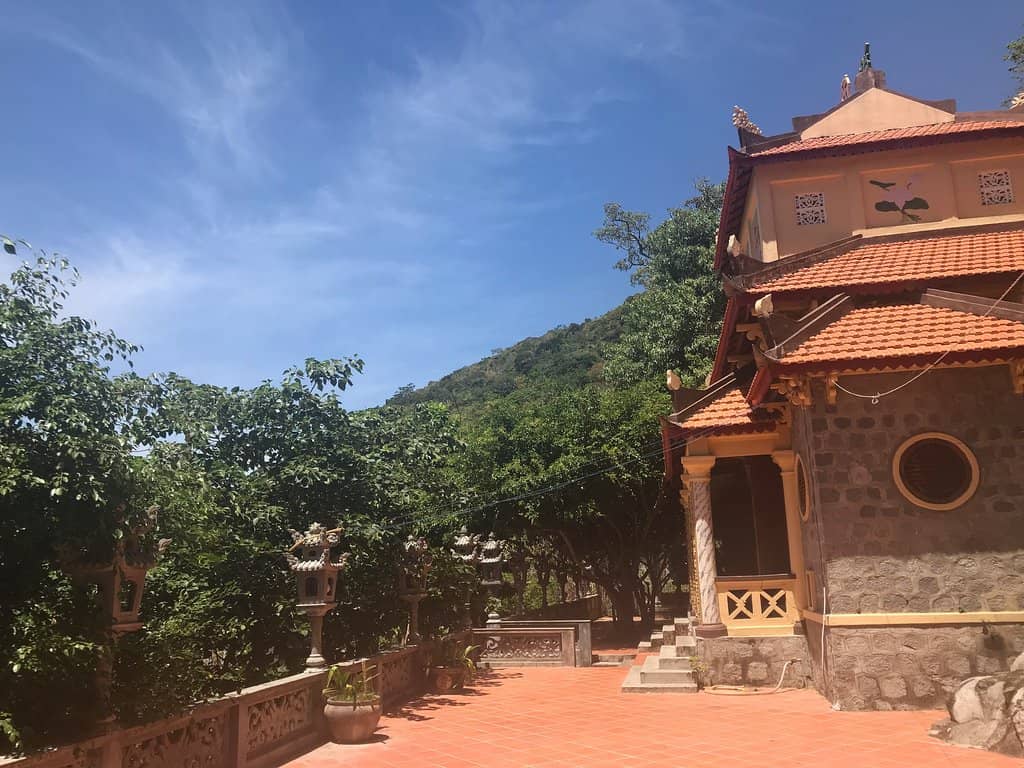 Panoramic Mountain Views