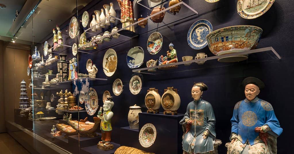 Anila Quayyum Agha's 'All the Flowers Are For Me'