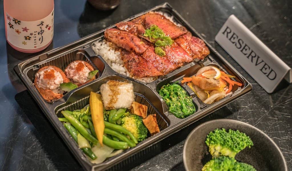 Unique Atmosphere with Tram Views