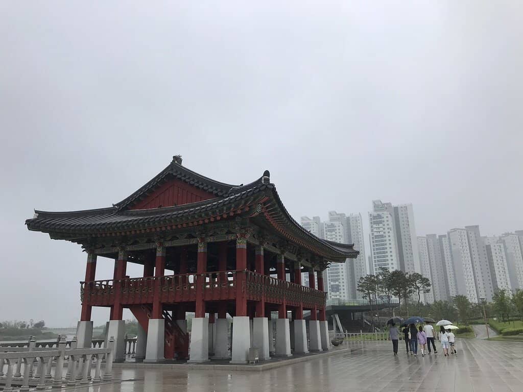 Evening Fountain Spectacle