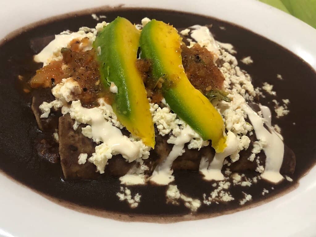 Cozy, Beachside Ambiance