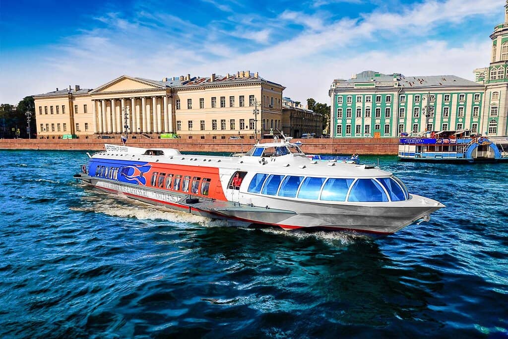 Scenic Hydrofoil Ride