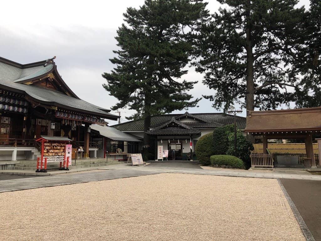 Seven Gods of Fortune Statues