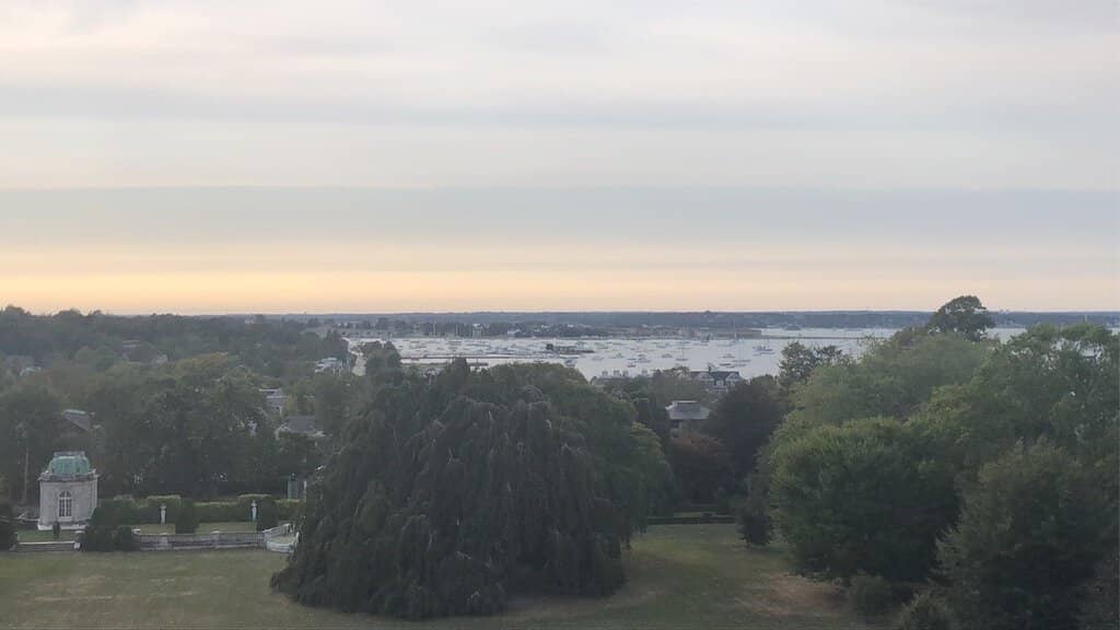 Carriage House Restaurant