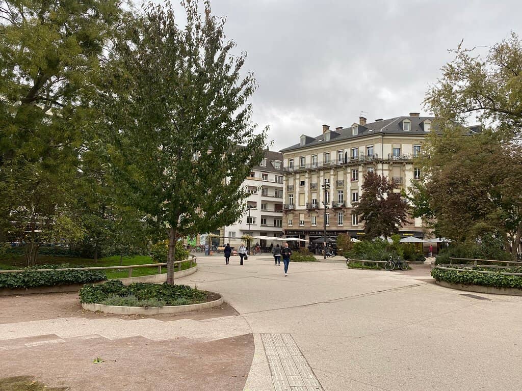 Café Bâle's Cordon Bleu