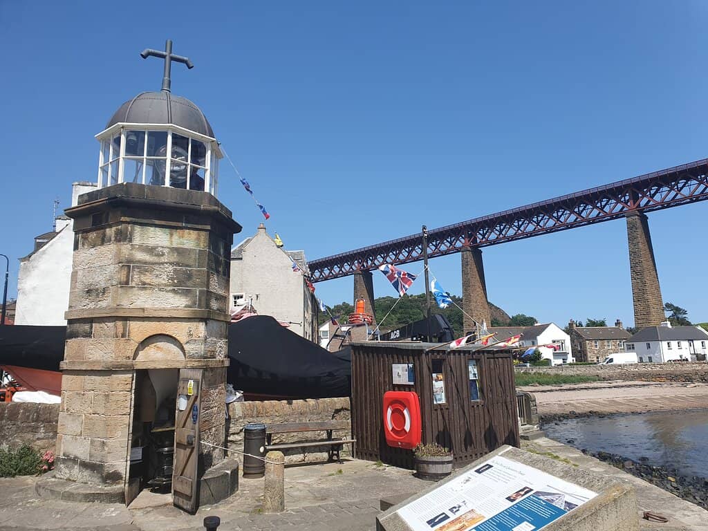 Iconic Forth Bridge Views