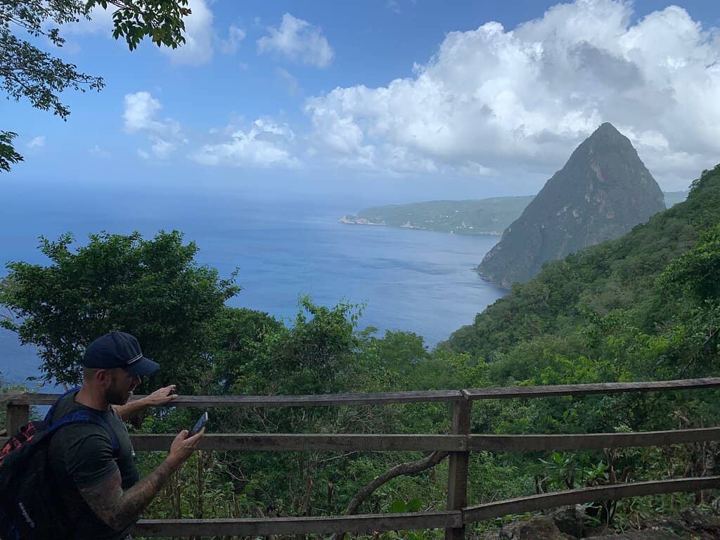 Jade Mountain Resort