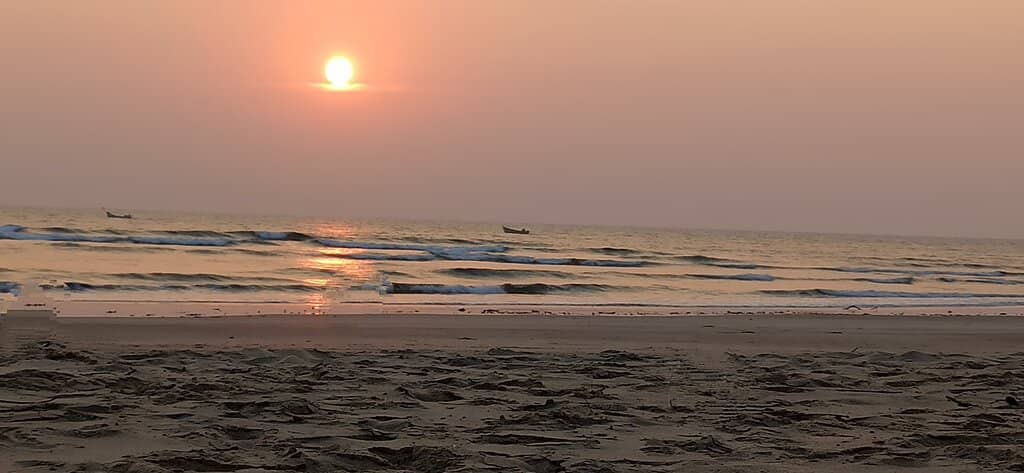 Pirawadi Beach Charm