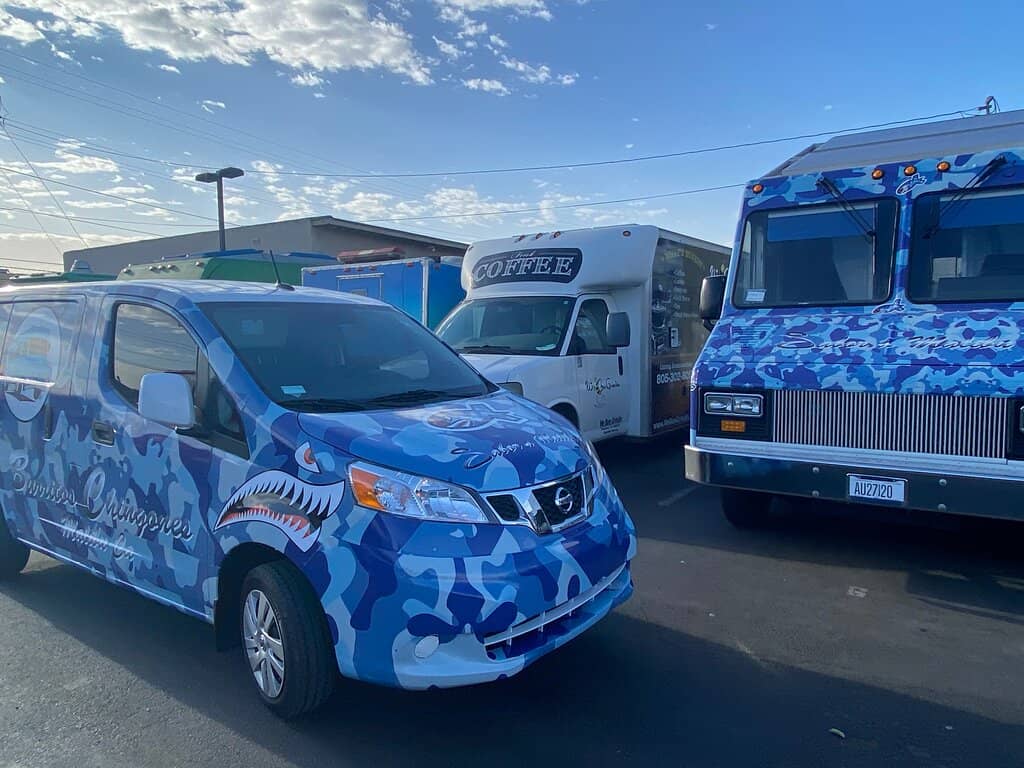 Scenic Cliffside Dining