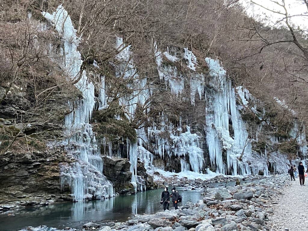 The 'Three Great Icicles' of Chichibu