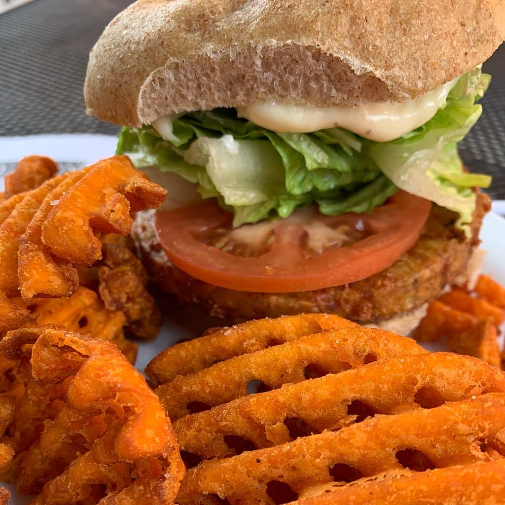 Cozy Atmosphere with Live Music