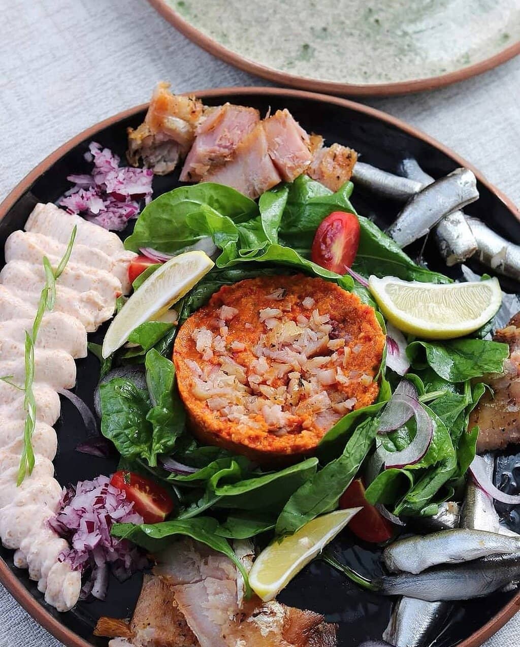 Gin and tonic tartar