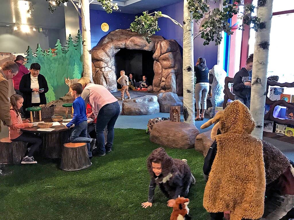 Puppet Storytelling Sessions