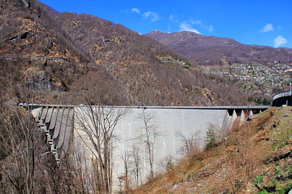 Panoramic Valley Views