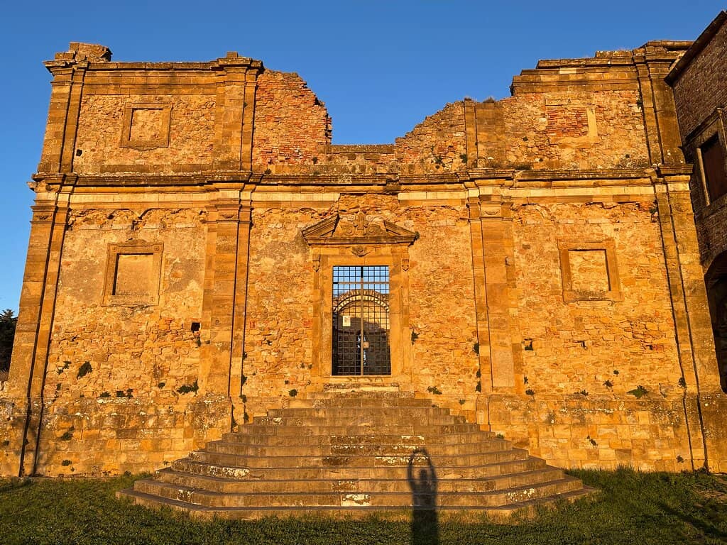 Narrow Streets and Alleyways