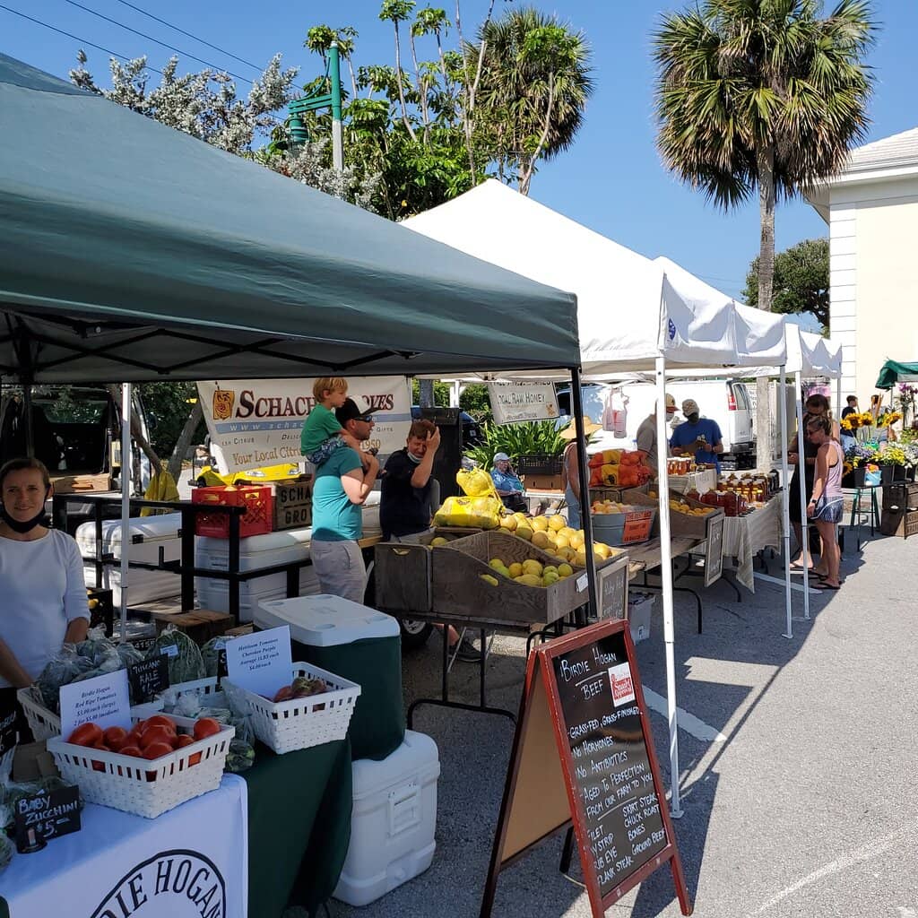 Artisan Crafts & Gifts