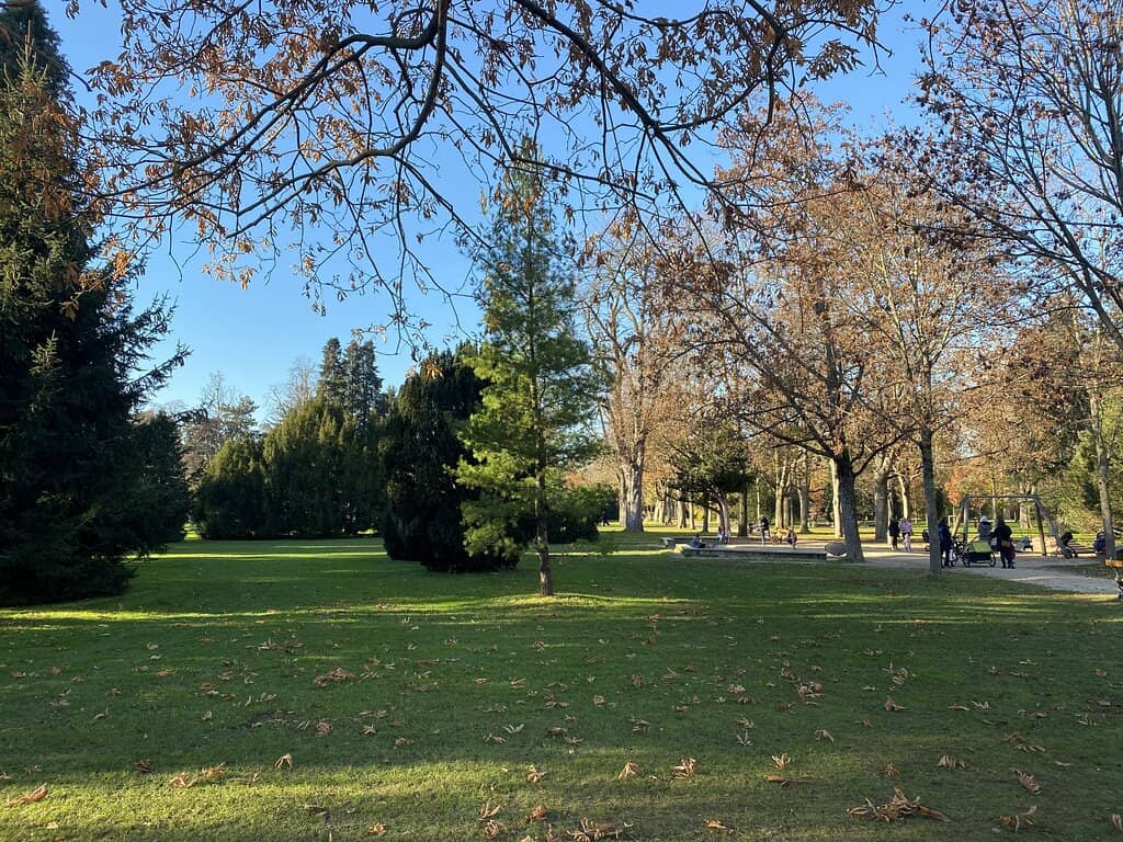 Seasonal Splash Pool