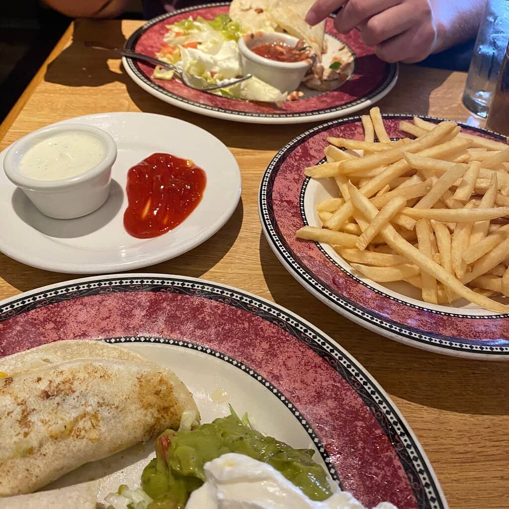 Bottomless Saturday Brunch