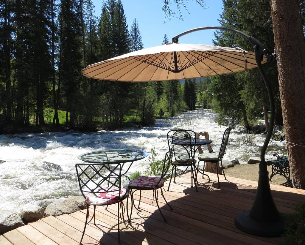 High-End Cuisine and Unique Appetizers