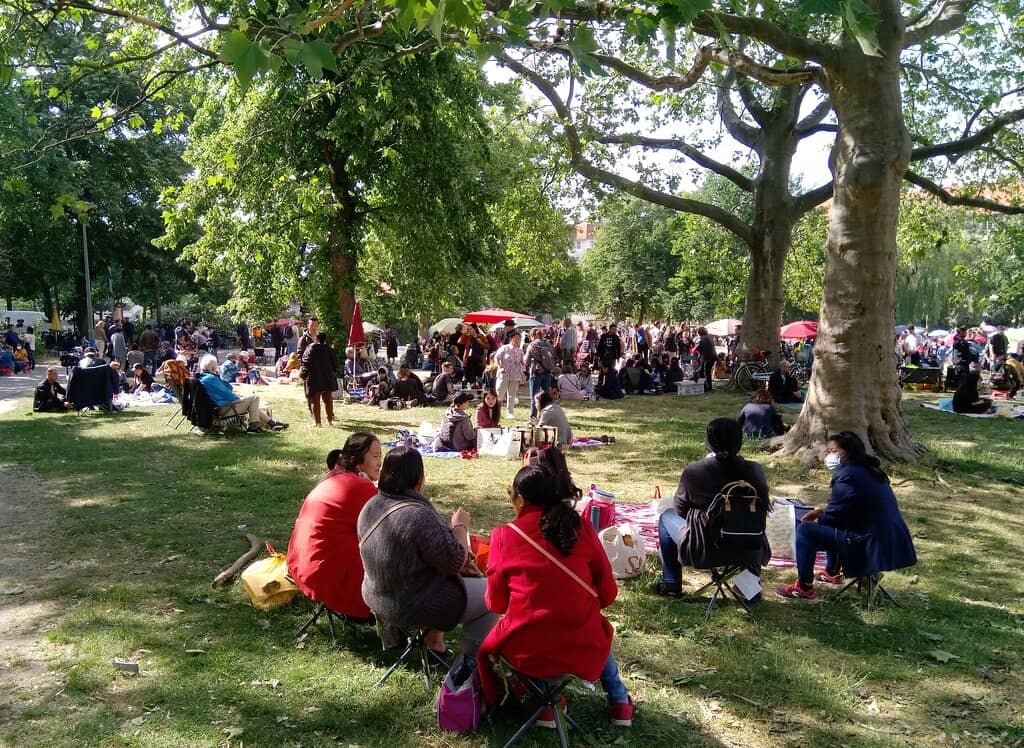 Vibrant Market Atmosphere