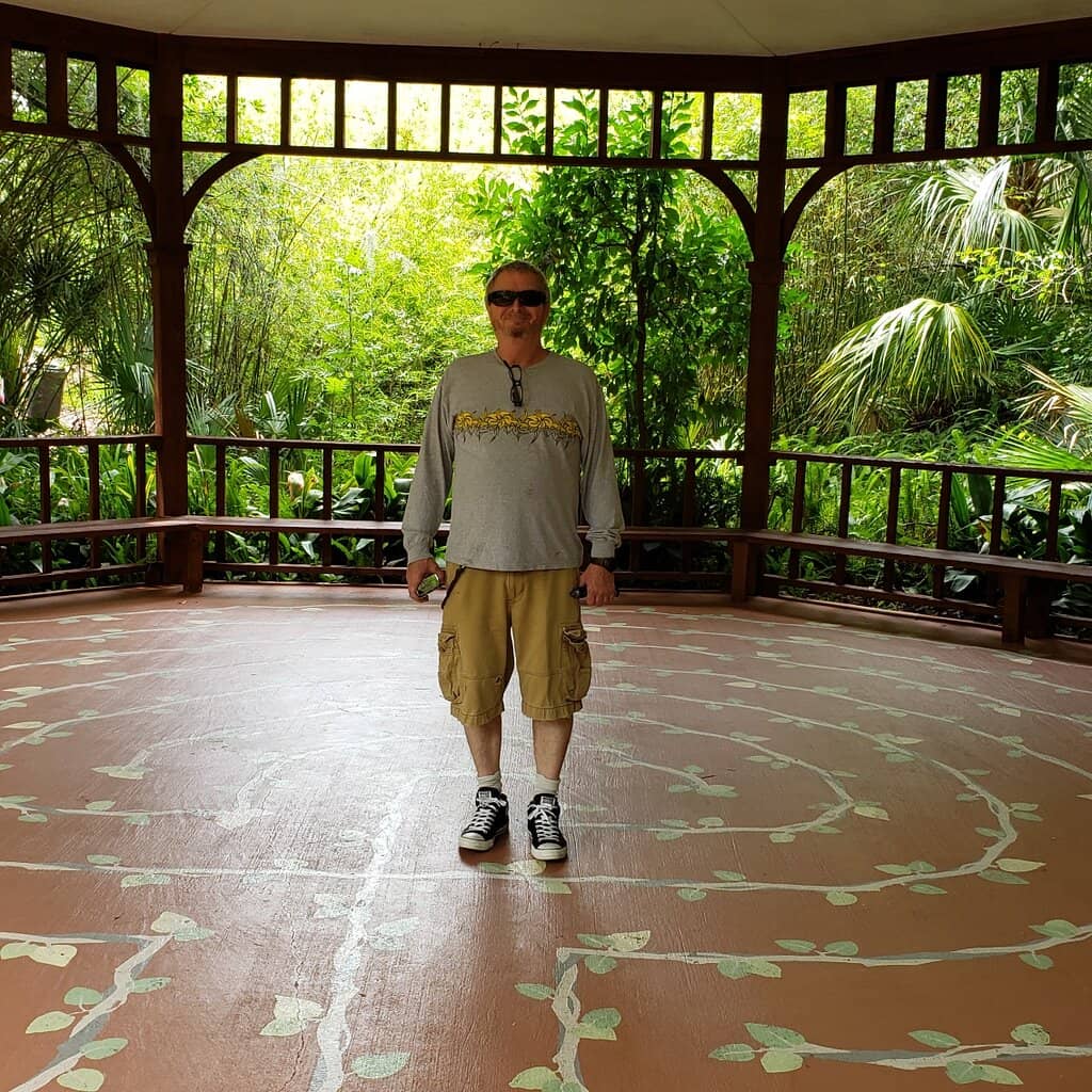 Rosie the Riveter Sculpture