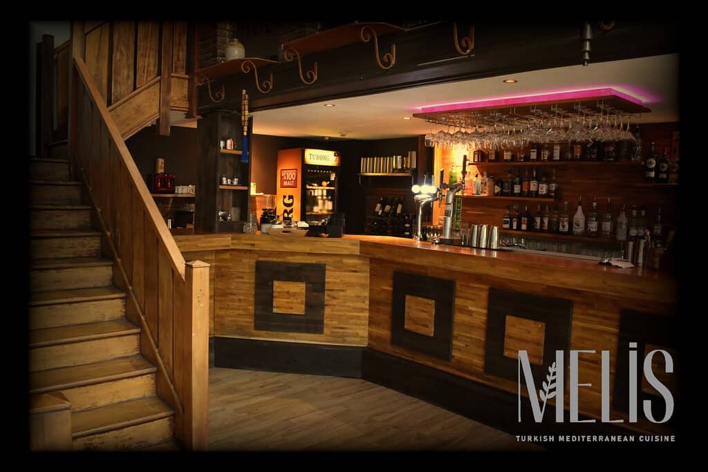 Warm & Inviting Ambiance