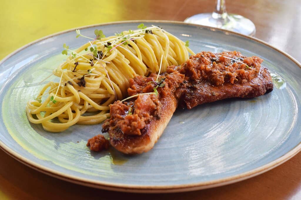 Live Music & Italian Ambiance