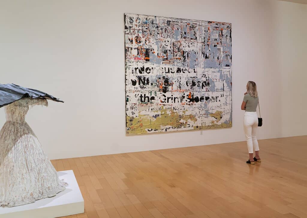 Gonzalo Lebrija's Suspended Car