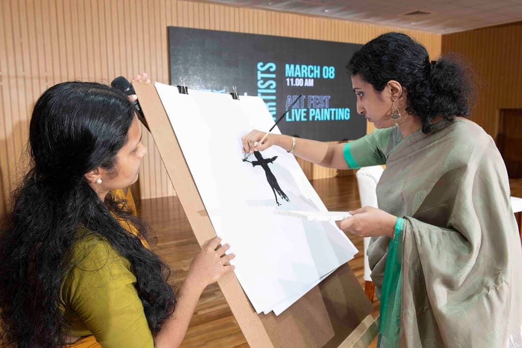 Craft Bazaar & Souvenir Shopping