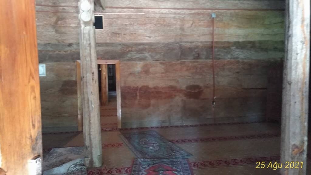 Intricate Wooden Details