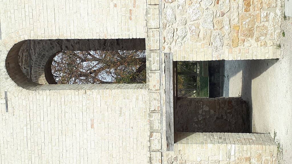 Shakespeare in the Ruins