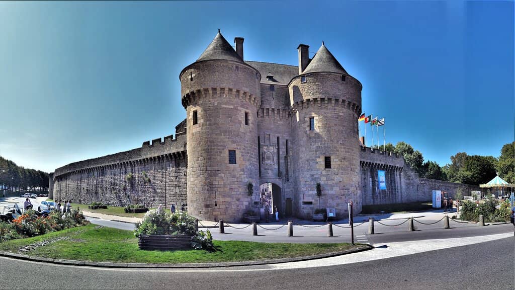 Artisan Shops & Bakeries