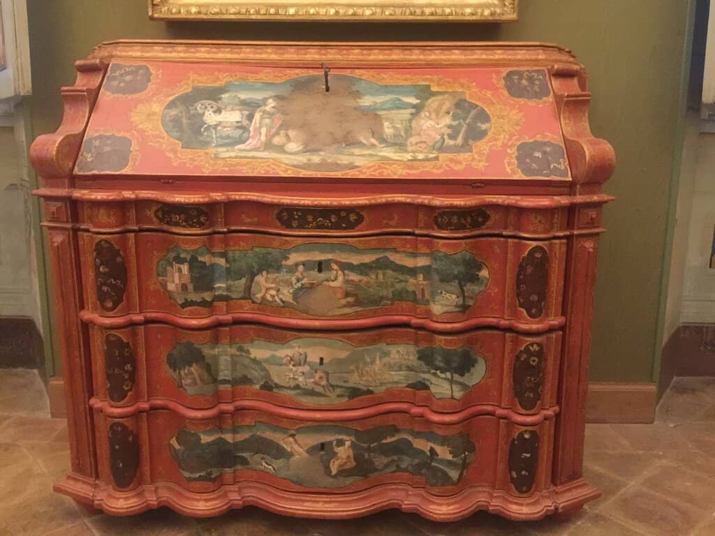 Beautiful Palace Setting