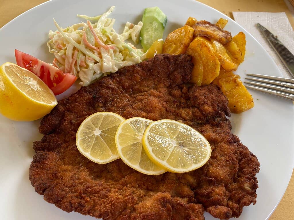 Cozy Atmosphere with Live Music