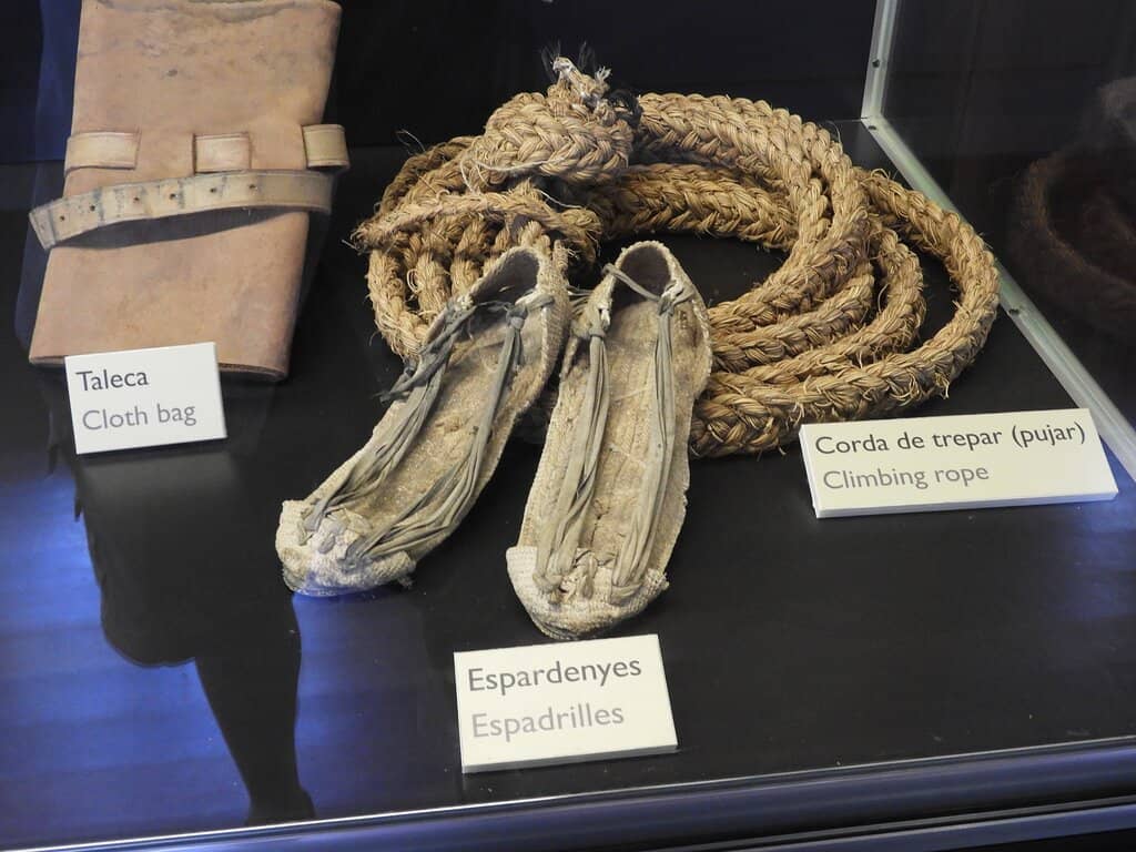 Artisanal Palm Weaving Demos